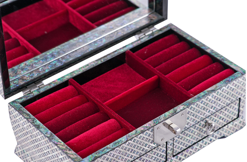 Diamond Chilbo Pattern 2-Drawer Jewelry Chest by Park In-ho