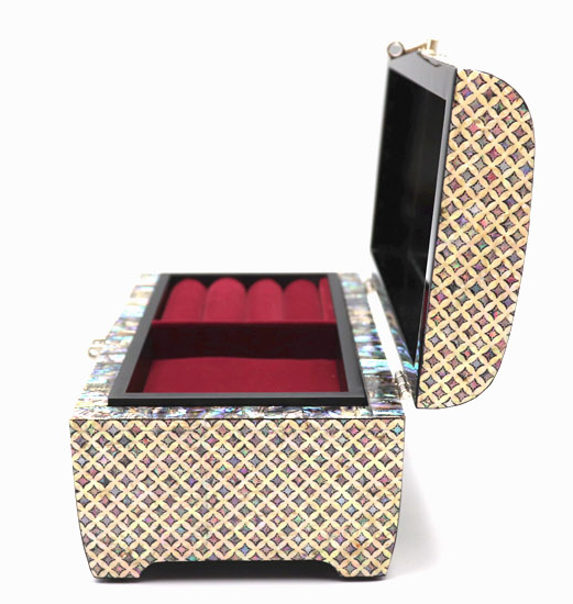 Chilbo Pattern 2-Tier Mother-of-Pearl Jewelry Box (Medium)