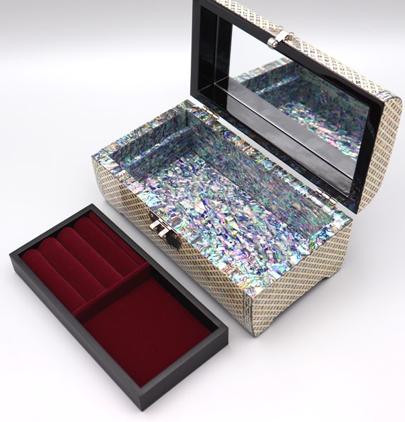Chilbo Pattern 2-Tier Mother-of-Pearl Jewelry Box (Medium)