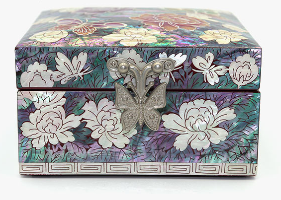 Joseon Peony Mother-of-Pearl Jewelry Box by Seong Gwan-ho