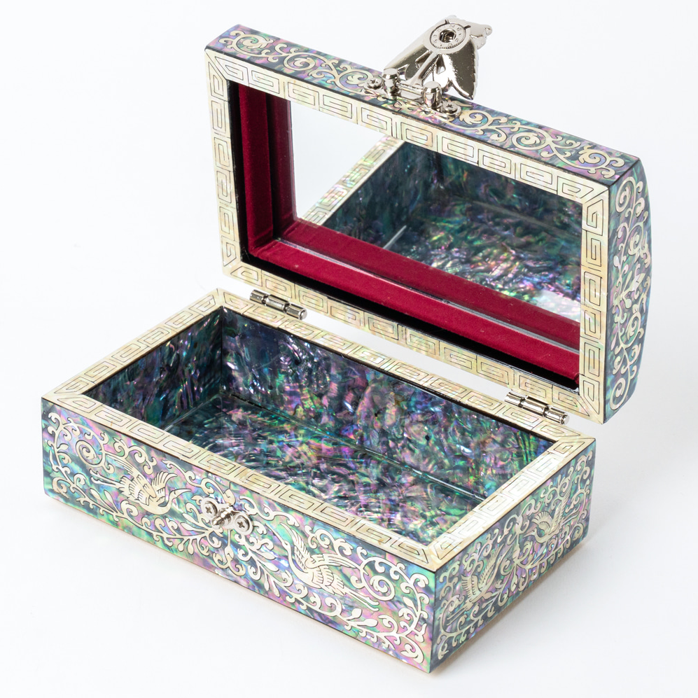Najeonchilgi Lacquer Ring Box - Pine & Crane Design
