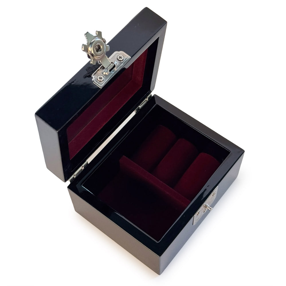Joseon Mother-of-Pearl Jewelry Box with Assorted Designs by Oh Myeong-ho (Peony, Crane, Butterfly)