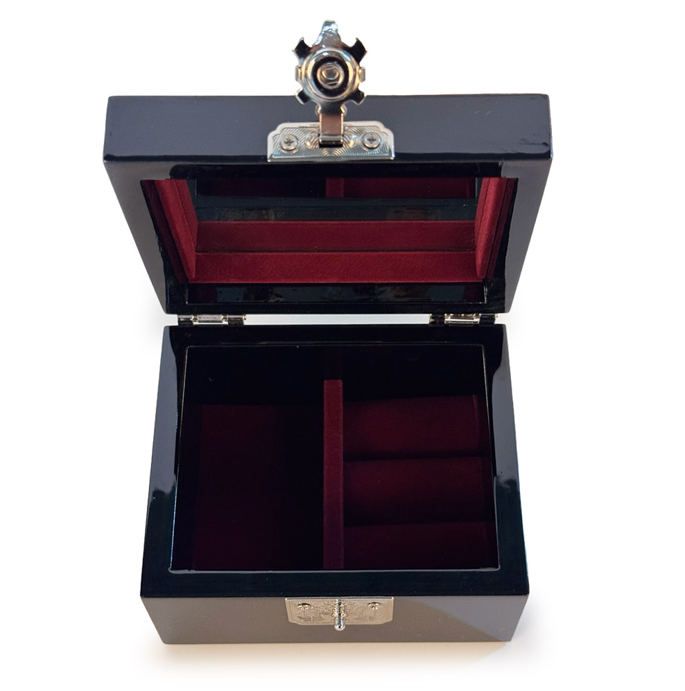 Joseon Mother-of-Pearl Jewelry Box with Assorted Designs by Oh Myeong-ho (Peony, Crane, Butterfly)